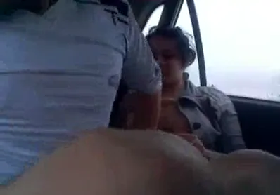 एयर होस्टेस की कार में लंड चूसकर चूत चुदाई वाला हिंदी बीएफ वीडियो — screenshot 1