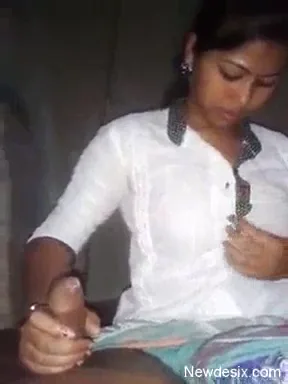 मसाज पार्लर वाली गर्म लड़की के साथ देसी चूत चुदाई और गांड मस्ती हिंदी बीएफ — screenshot 4