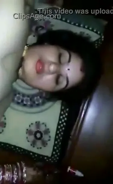 शादीशुदा पंजाबी भाभी ने अपनी बुर और गांड में ऊँगली डालकर मस्ती से हिलाया देसी सेक्स वीडियो — screenshot 3