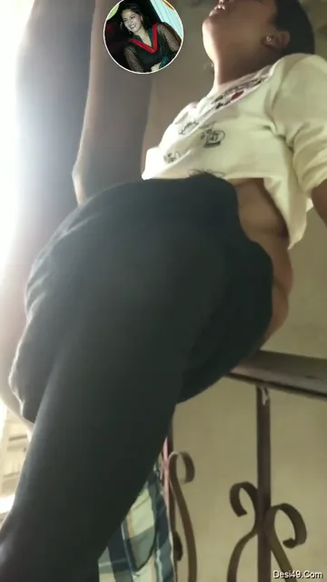 हंसमुख रिच गर्लफ्रेंड ने काले लंड को चूसा और पीछे से खड़े होकर चुदाई की — screenshot 4