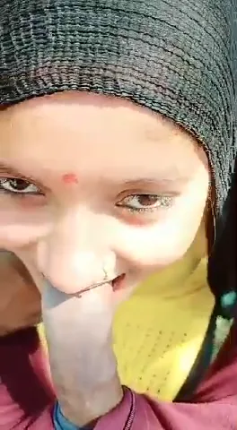 जंगल में देहाती माल ने लंड सकिंग करके चूत चुदाई करवाई गांव बीएफ — screenshot 3