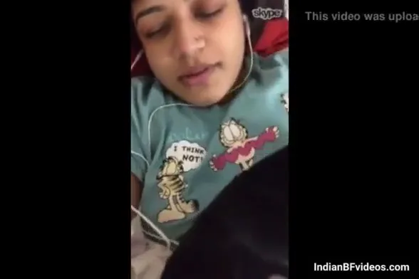 कॉलेज लवर्स ने वीडियो कॉल पर साथ हस्तमैथुन किया देसी चूत लंड MMS — screenshot 3