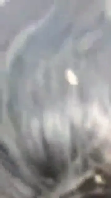 विलेज रंडी को दो लंड से एक साथ चोदा गांव चुदाई वीडियो — screenshot 2