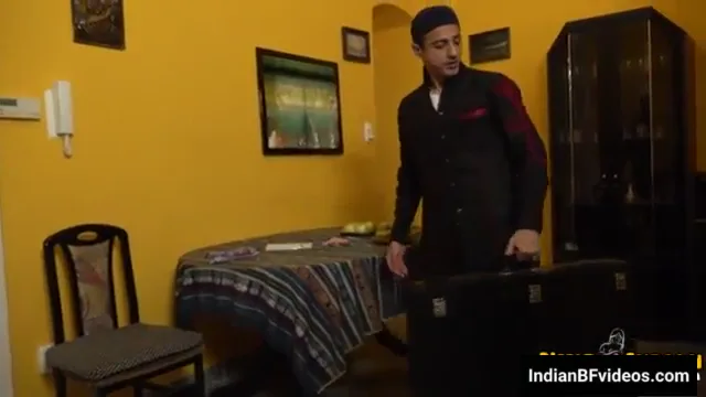 सारा वक़्त चुदाई के मूड में चुदक्कड हिजाबी सौतेली बहन का बीएफ वीडियो — screenshot 9