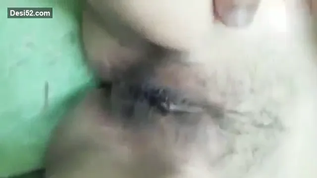 वेटर ने सफाईवाली को चोदा ढाबे के पीछे झाड़ियो में वीडियो — screenshot 3