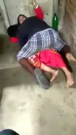 दोस्त को रंडी की तरह चोदते हुए पूरा वीडियो बनाया देसी एमएमएस में चूत चुदाई — screenshot 1