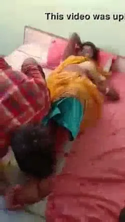 स्टूडियो में बनती इंडियन ब्लू फिल्म की असली चुदाई वाली सेक्स वीडियो — screenshot 3