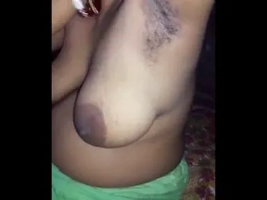लाल ब्रा वाली देसी भाभी ने पति का लंड चूस कर चूत मसला हिंदी बीएफ वीडियो — screenshot 3