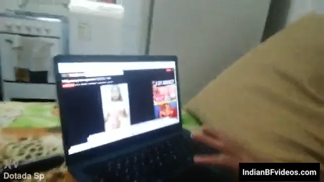 शिमेल लड़की ने तगड़े लोड़े से मुट्ठ मारकर वीर्य से नहला दी गे सेक्स वीडियो