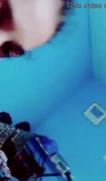 क्यूट कॉलेज गर्ल ने बैंगन से अपनी चूत चोदकर बनाया देसी पोर्न वीडियो — screenshot 2