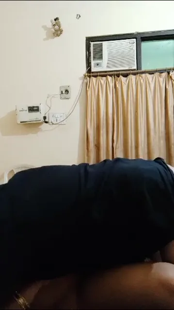 मराठी भाभी को फौजी पति ने जोरों से चोदा चूत चुदाई हिंदी बीएफ — screenshot 1