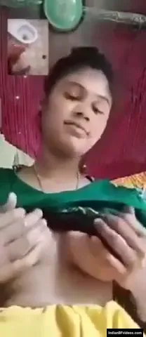 वीडियो कॉल पर क्यूट लड़की ने बूब्स दिखाते चूत में उंगली डाली हिंदी बीएफ — screenshot 3