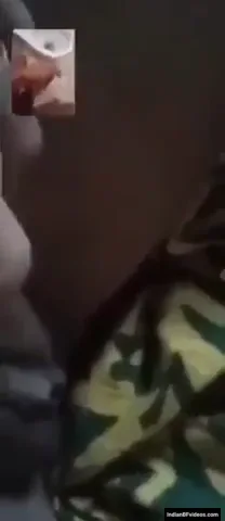 वीडियो कॉल पर क्यूट लड़की ने बूब्स दिखाते चूत में उंगली डाली हिंदी बीएफ — screenshot 5