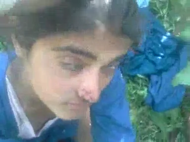 कोमल देहाती लड़की गन्ने के खेत में जोरदार चुदाई खाती हुई गांव की क्लिप — screenshot 6