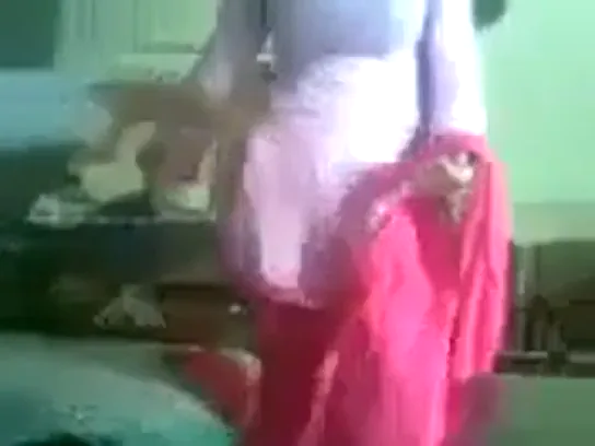 पाकिस्तानी हिजाबी लड़की ने प्रेमी के साथ रोमांस करते हुए देसी सेक्स किया — screenshot 10