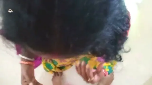 मच्योर कामवाली ने साहब का लंड चूसकर चूत मरवाया देसी बीएफ वीडियो — screenshot 4