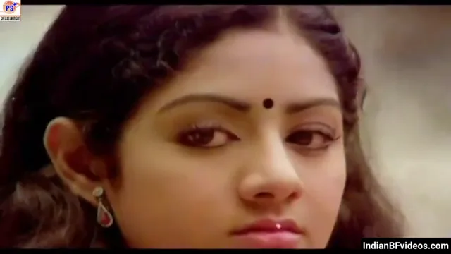 मल्लू आंटी की चिकनी चूत में लंड घुसाकर जोरदार चुदाई मल्लू ब्लू फिल्म — screenshot 2