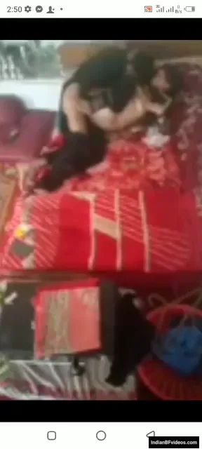 पत्नी को उल्टा लिटाकर गांड चोदा गोरी चूत और गांड की देसी चुदाई — screenshot 4