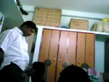 अंकल और भतीजी की गंदी कामलीला चूत चुदाई वाली MMS वीडियो — screenshot 6