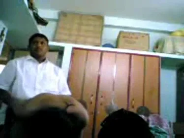 अंकल और भतीजी की गंदी कामलीला चूत चुदाई वाली MMS वीडियो — screenshot 8