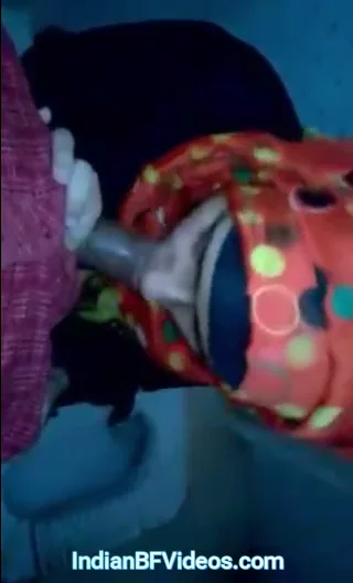 पाकिस्तानी वाइफ ने टॉयलेट में देसी लंड चूसकर चूत चुदाई का मजा लिया ब्लू फिल्म — screenshot 5