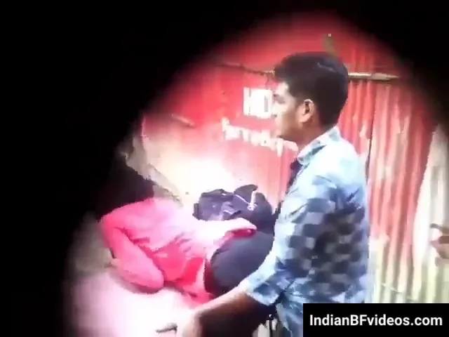 हिजाबी गर्लफ्रेंड की लेगिंग फाड़कर चूत चोदता बॉयफ्रेंड हिडेन कैम देसी एमएमएस — screenshot 2