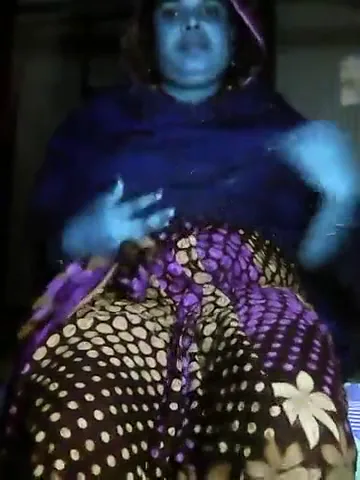 बांग्लादेशी मुस्लिम आंटी की गुलाबी चूत में देसी लंड डालकर जोरदार चुदाई हिंदी बीएफ एमएमएस — screenshot 4