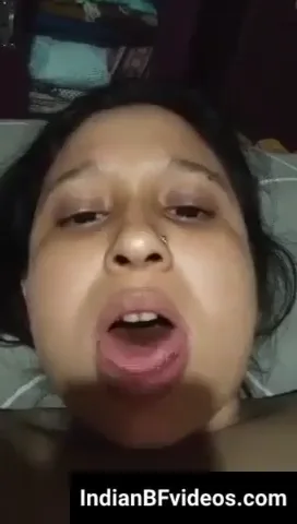 लंड की प्यासी भाभी अपनी चूत में उंगली डालकर मास्टरबेशन करती बीएफ वीडियो — screenshot 10