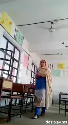 पाकिस्तानी पब्लिक स्कूल अध्यापकों का वायरल सेक्स स्कैंडल एमएमएस वीडियो — screenshot 2