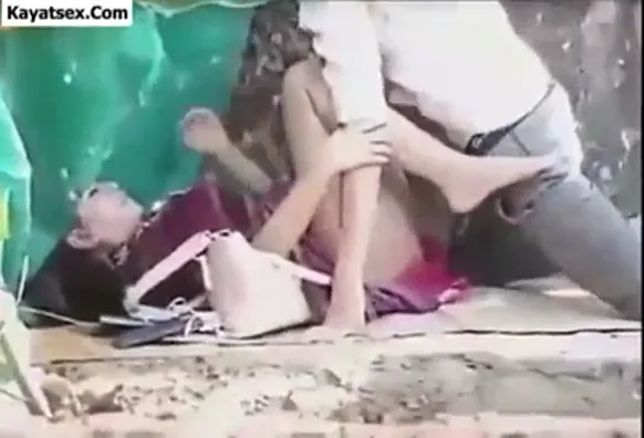 नेपाली लड़की को दिल्ली गार्डन में बॉयफ्रेंड ने जोरदार चोदा देसी चुदाई MMS — screenshot 9