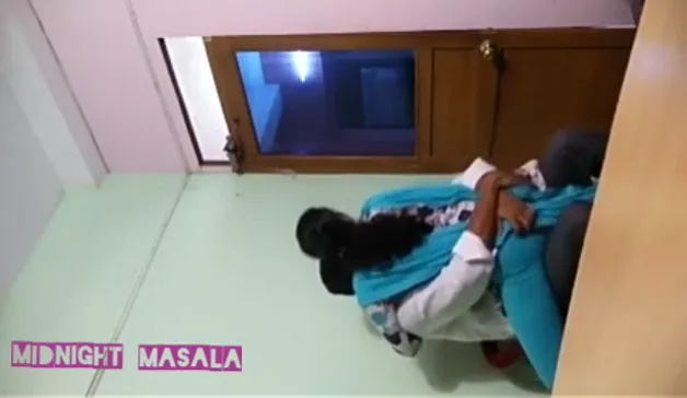 टीचर की जॉब बहाने एचओडी ने महिला की बुर जोर से चोदी हिंदी बीएफ वीडियो