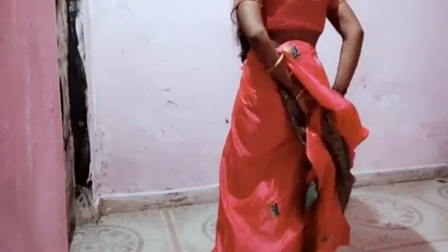 भाभी ने पडोसी के बड़े लंड का पूरा मजा लिया देसी चुदाई वाली वीडियो — screenshot 3