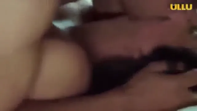 बेवफा देसी बीवी गैरमर्द से जोरदार चुदाई करती हुई ब्लू फिल्म — screenshot 9
