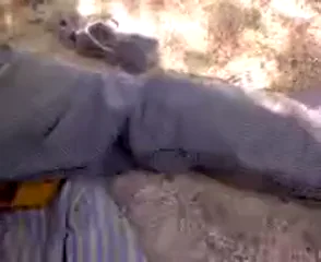 साड़ी वाली सेक्सी भाभी को खेत में चोदा दूर के देवर ने देहाती चुदाई वीडियो — screenshot 2