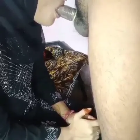 बुर्खे वाली बेगम की चूत चोदकर भोसड़ा दिखाने वाली पाकिस्तानी वीडियो — screenshot 1