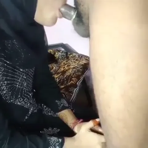 बुर्खे वाली बेगम की चूत चोदकर भोसड़ा दिखाने वाली पाकिस्तानी वीडियो — screenshot 2
