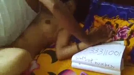 पति ने बीवी की लाइव चुदाई का एडवर्टाइजमेंट किया देसी गांव वाली MMS ब्लू फिल्म — screenshot 8
