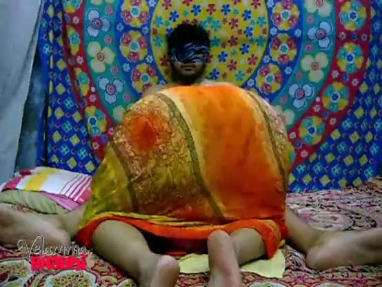 मेरी आंटी की बड़ी गांड और चूत का पूरा नजारा देसी आंटी सेक्स वीडियो