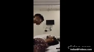 बॉयफ्रेंड के मना करने के बावजूद लंड चूसने पर तुली देसी लड़की फिर देहाती चुदाई करती हुई हिंदी बीएफ — screenshot 10