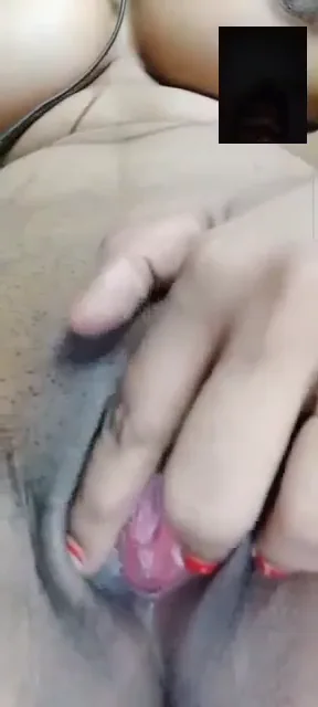 मुस्लिम लड़की ने मंगेतर को ऑनलाइन चूत दिखाकर सेक्स किया देसी बीएफ वीडियो — screenshot 8