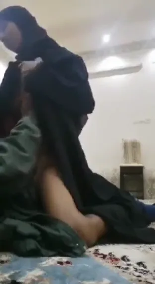 बहरीन से आए कजिन भाई ने मुस्लिम लड़की को चोदा हिंदी सेक्स वीडियो — screenshot 8