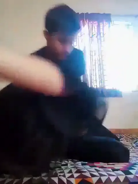 गर्लफ्रैंड के बड़े बूब्स दबाकर बॉयफ्रेंड की देसी चुदाई हिंदी बीएफ वीडियो — screenshot 1