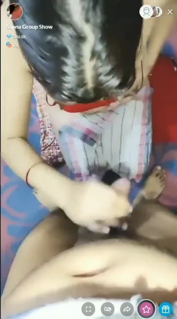 बीवी के मुंह पर वीर्य गिराते हुए ऑनलाइन फैंस को लाइव दिखाया हिंदी बीएफ — screenshot 1