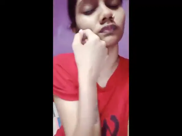 क्यूट फेस और बिग बूब्स वाली साउथ इंडियन गर्ल की नंगी सेल्फी वीडियो