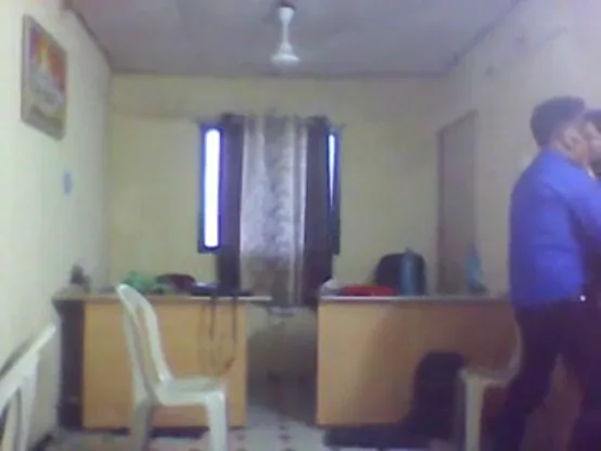 सरकारी दफ्तर में सहकर्मियों की जोरदार चुदाई हिंदी बीएफ एमएमएस — screenshot 3