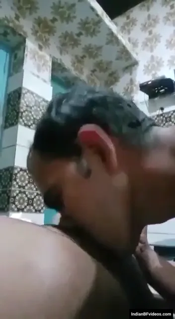 पत्नी की चूत चाटकर लंड चुसवाता पति की देसी सेक्स एमएमएस वीडियो — screenshot 2