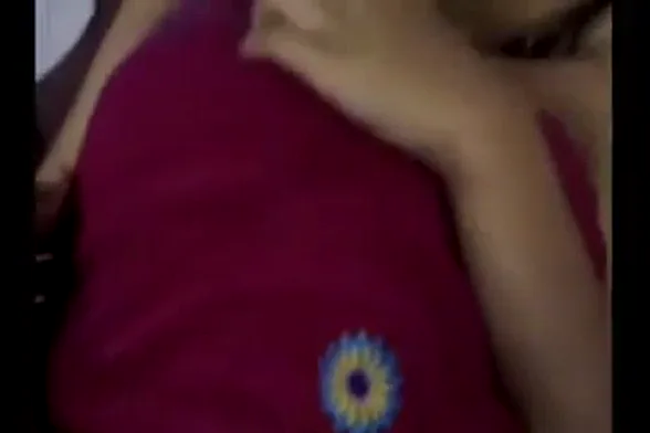 शर्मीली इंडियन गर्लफ्रेंड का सेक्स MMS बनाया देसी चूत चुदाई वीडियो — screenshot 2