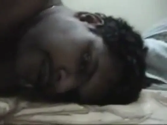 देसी कामवाली भाभी को नौकरी का झांसा देकर घर बुला कर जोरदार देहाती चुदाई करते हुए हिंदी बीएफ वीडियो — screenshot 2