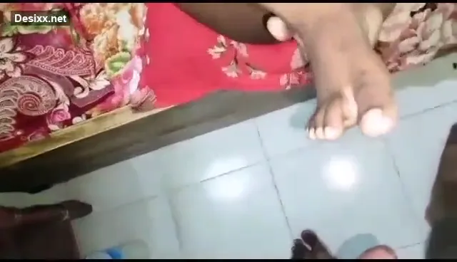 पड़ोसी दीदी को चोदकर मुंह में मुठ मारी देसी भाभी चुदाई वीडियो — screenshot 5