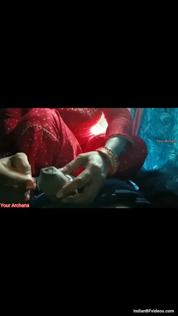 ट्रेन एसी में न्यूली मैरिड इंडियन कपल की जोरदार चुदाई हिंदी बीएफ — screenshot 3